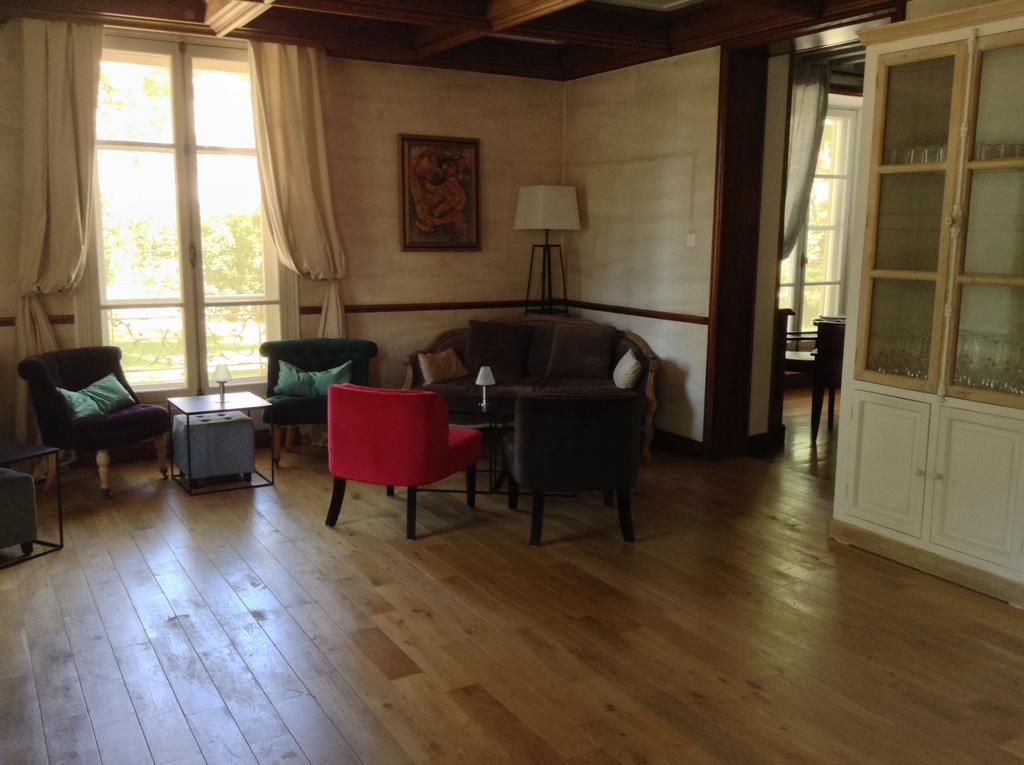 Hostellerie Les Frenes Avignon Exterior foto