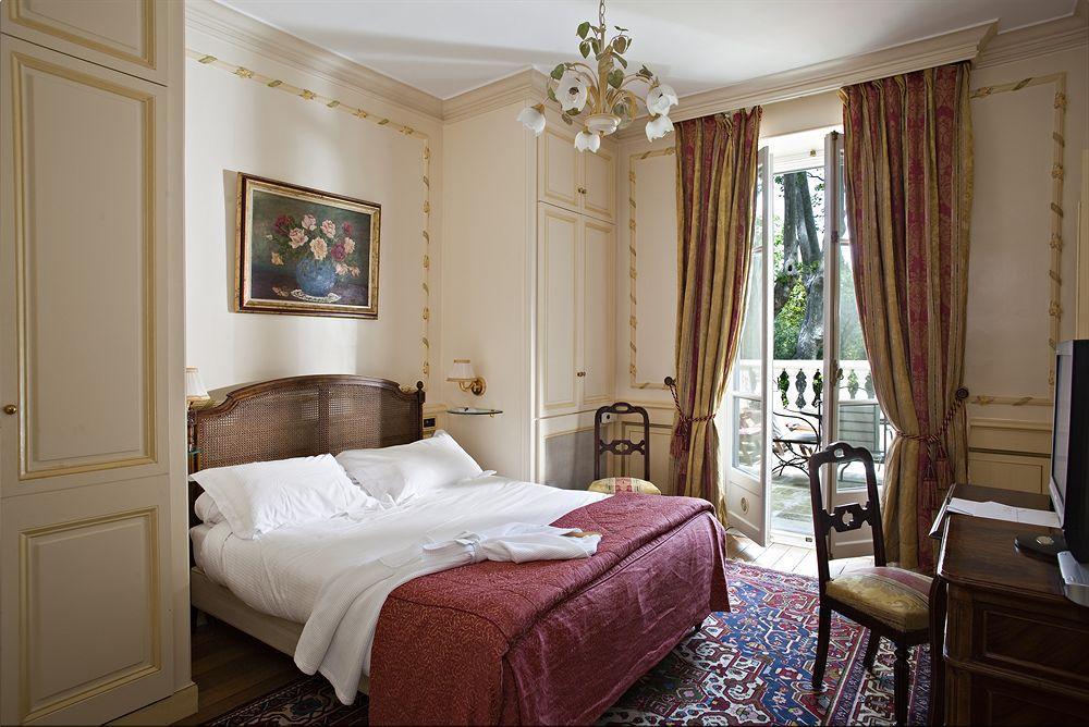 Hostellerie Les Frenes Avignon Zimmer foto