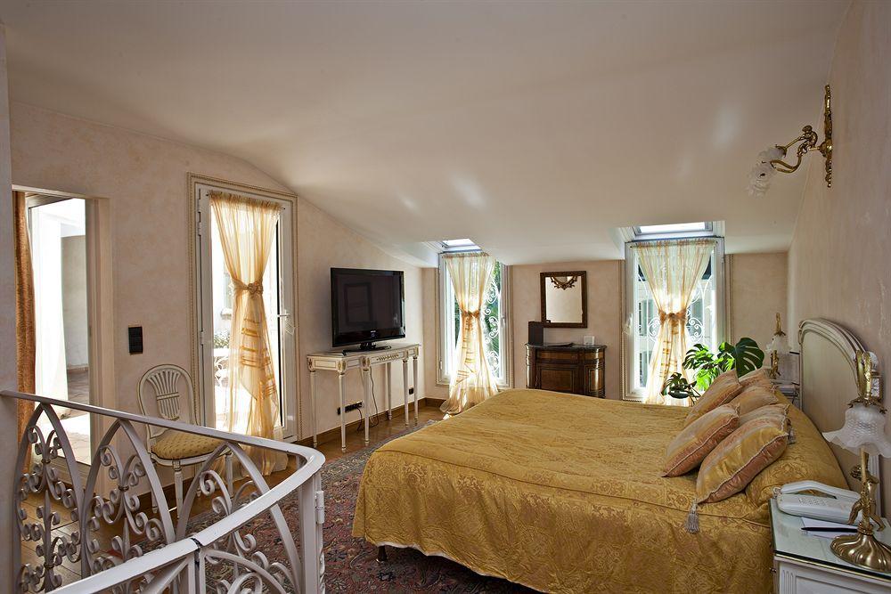 Hostellerie Les Frenes Avignon Zimmer foto